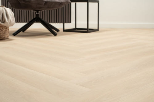Floer-Walvisgraat-Click-PVC-vloer-Balein-Beige-smant-vloeren