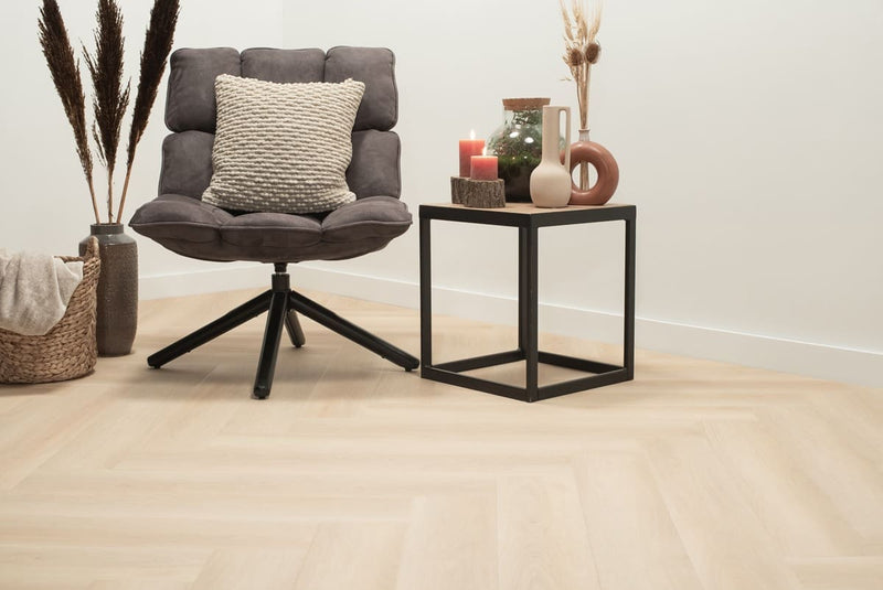Floer-Walvisgraat-Click-PVC-vloer-Balein-Beige-smant-vloeren