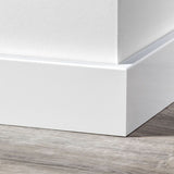 Moderne plint 90x15 wit voorgelakt RAL 9010 - 240 cm