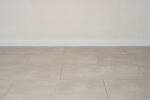 Floer Tegel Click PVC - Tankenberg Leemgrijs - Afbeelding 6