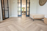 Floer-Walvisgraat-PVC-vloer-Orka-Onbehandeld-smant-vloeren